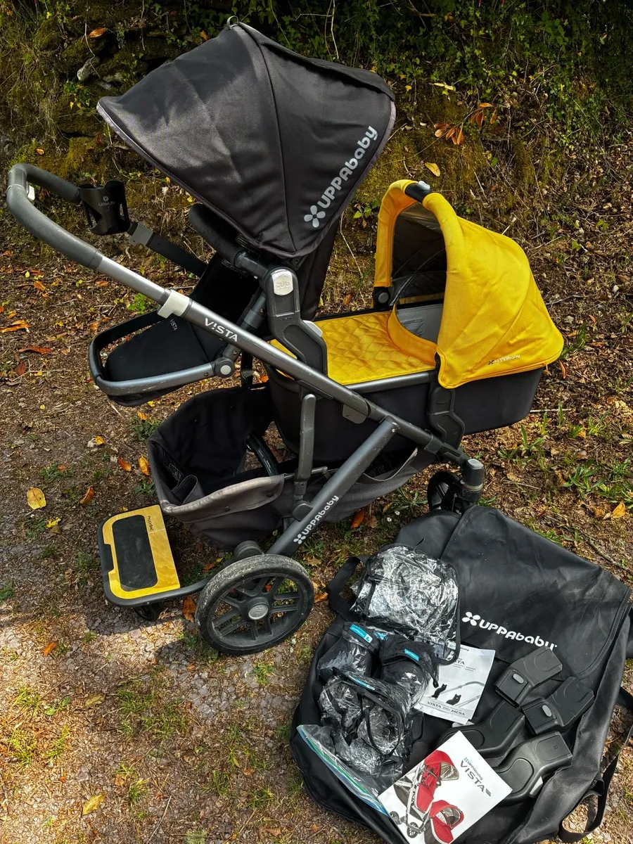 Uppababy Vista v1 bundle - Image 1