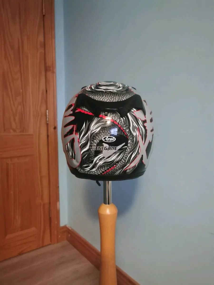 Premium bike gear - Arai helmet/Alpinestars jacket - Image 4
