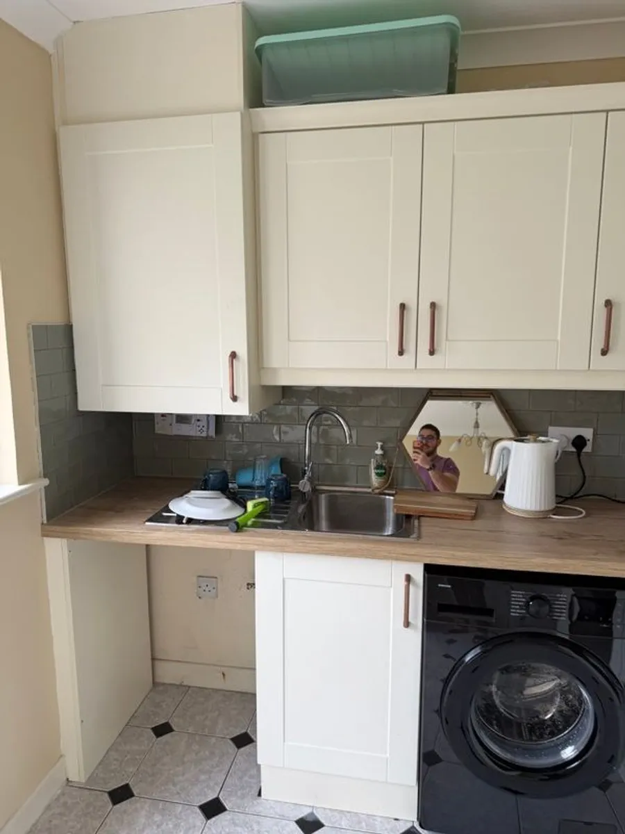 Selling Kitchen Units, Cabinets, Oven And Extractor - Image 2