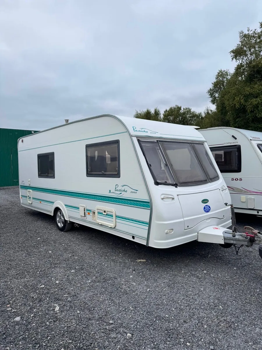 Coachman pastiche 4 berth caravan - Image 2