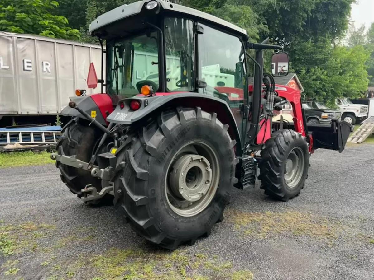 2018 Massey Ferguson 4710 - Image 2