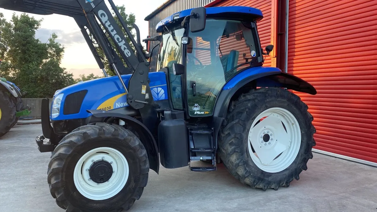 New Holland T6030  2009 - Image 3