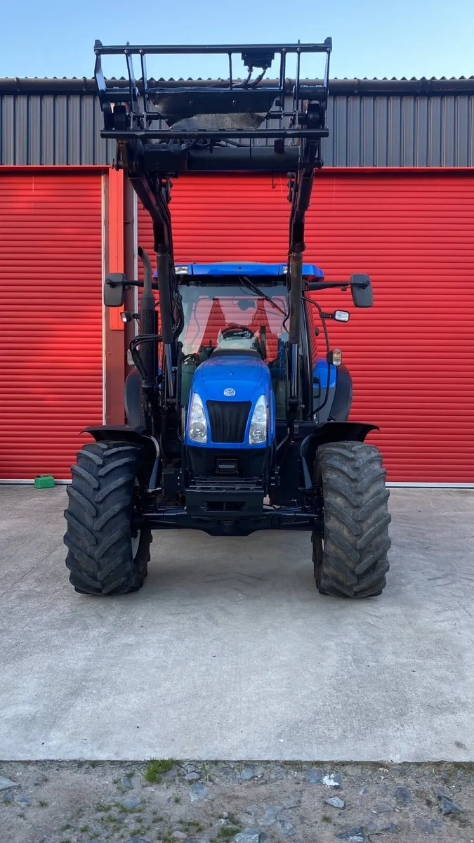 New Holland T6030  2009 - Image 4