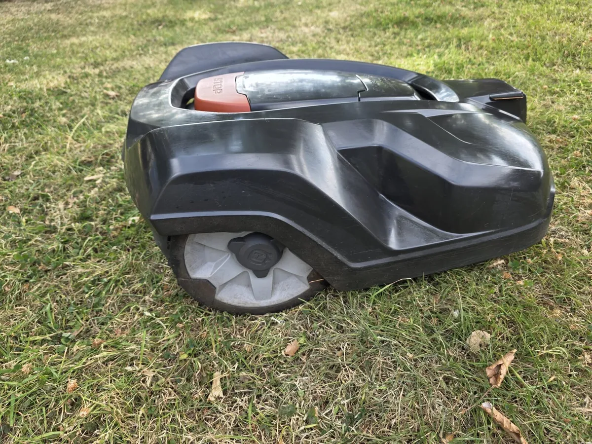 Husqvarna 420 Automower - Image 2