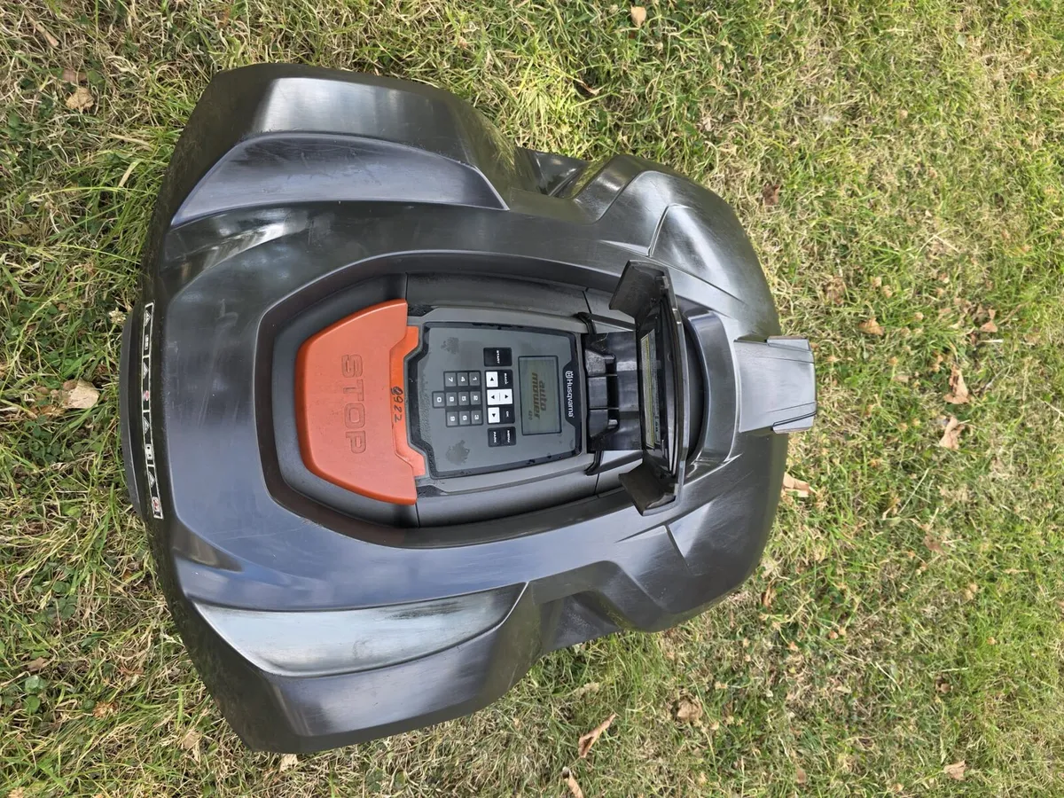 Husqvarna 420 Automower - Image 3
