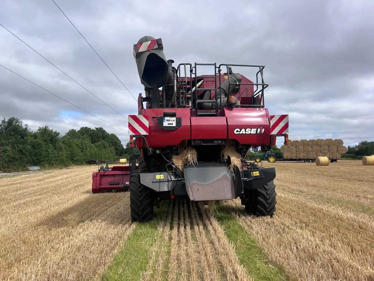 2015 Case Axial flow 7230 - Image 3