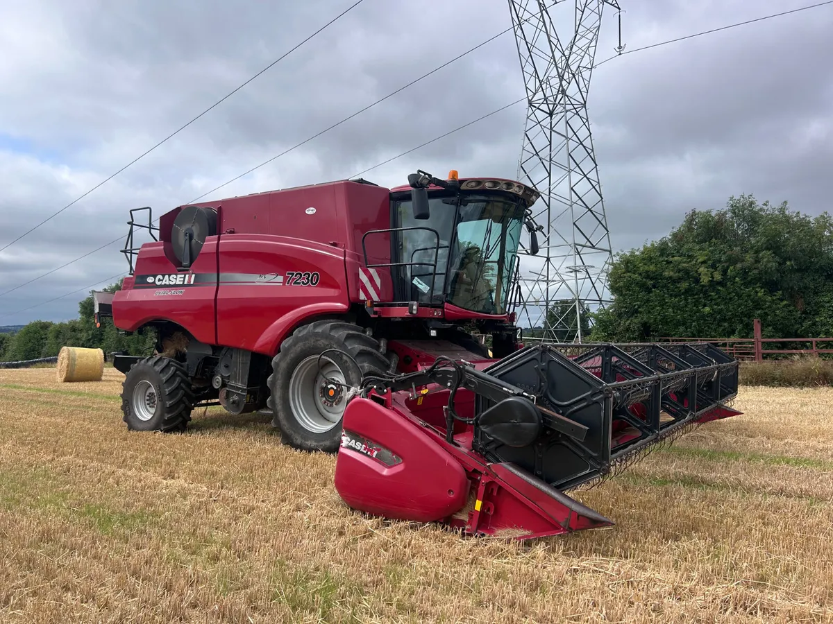 2015 Case Axial flow 7230 - Image 2