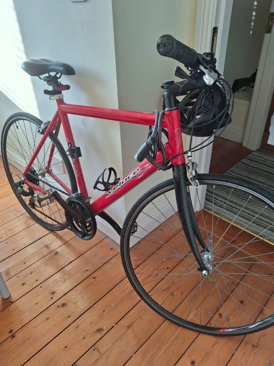 Carrera Veloce Red Road Bike - Image 1