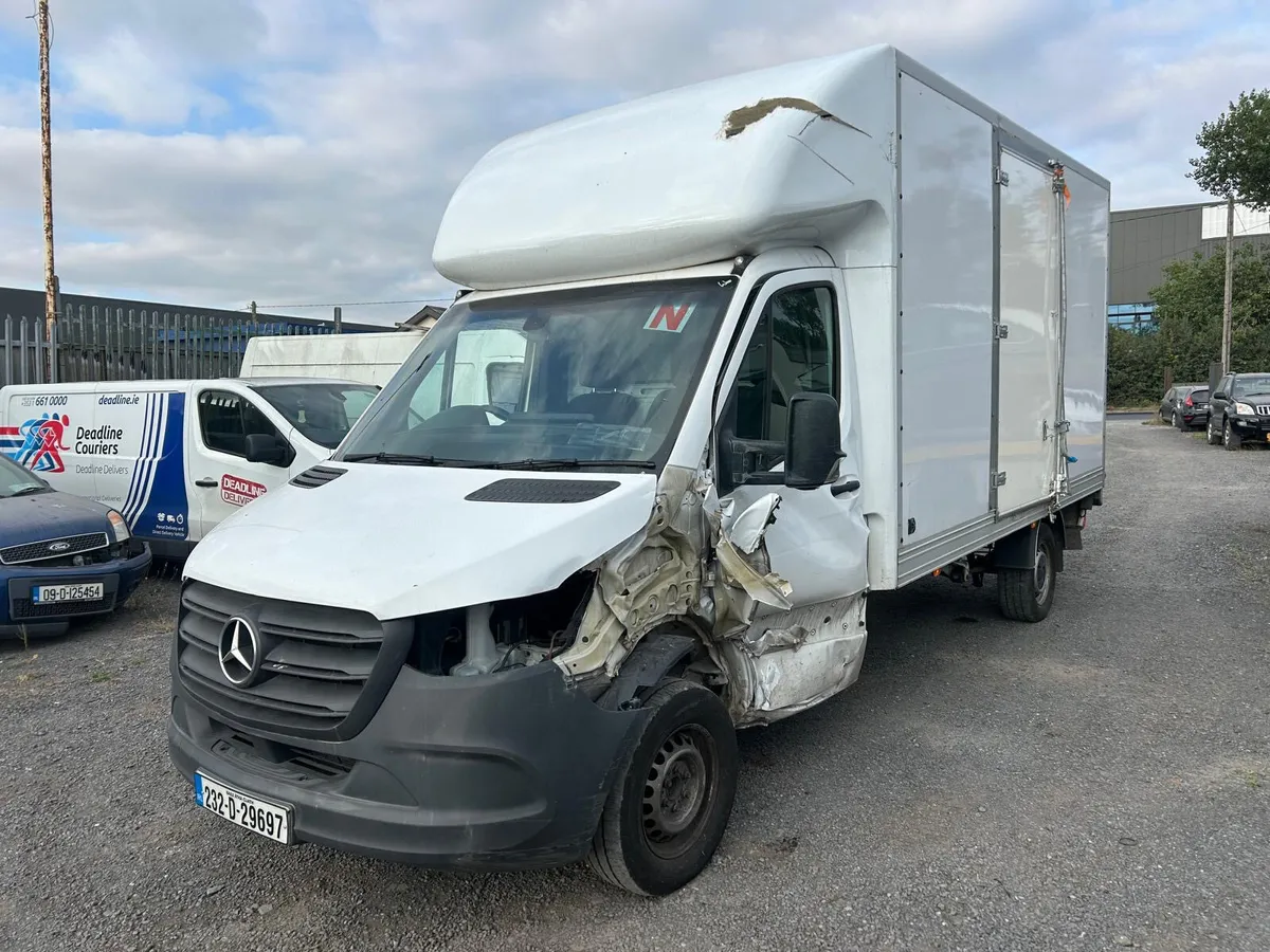 232 Mercedes sprinter box body - Image 1