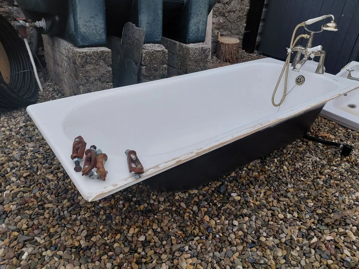 Cast Iron bath - Image 3