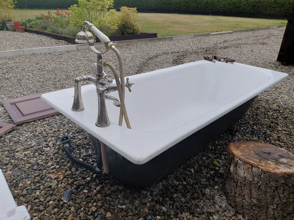 Cast Iron bath - Image 4