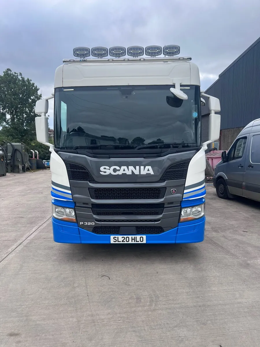 Livestock lorry - Image 2
