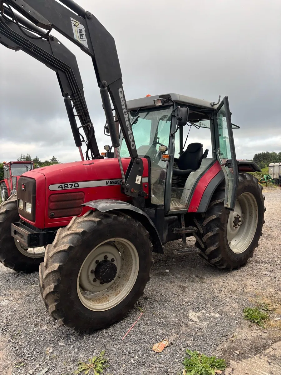 Massey Ferguson 4270 - Image 1