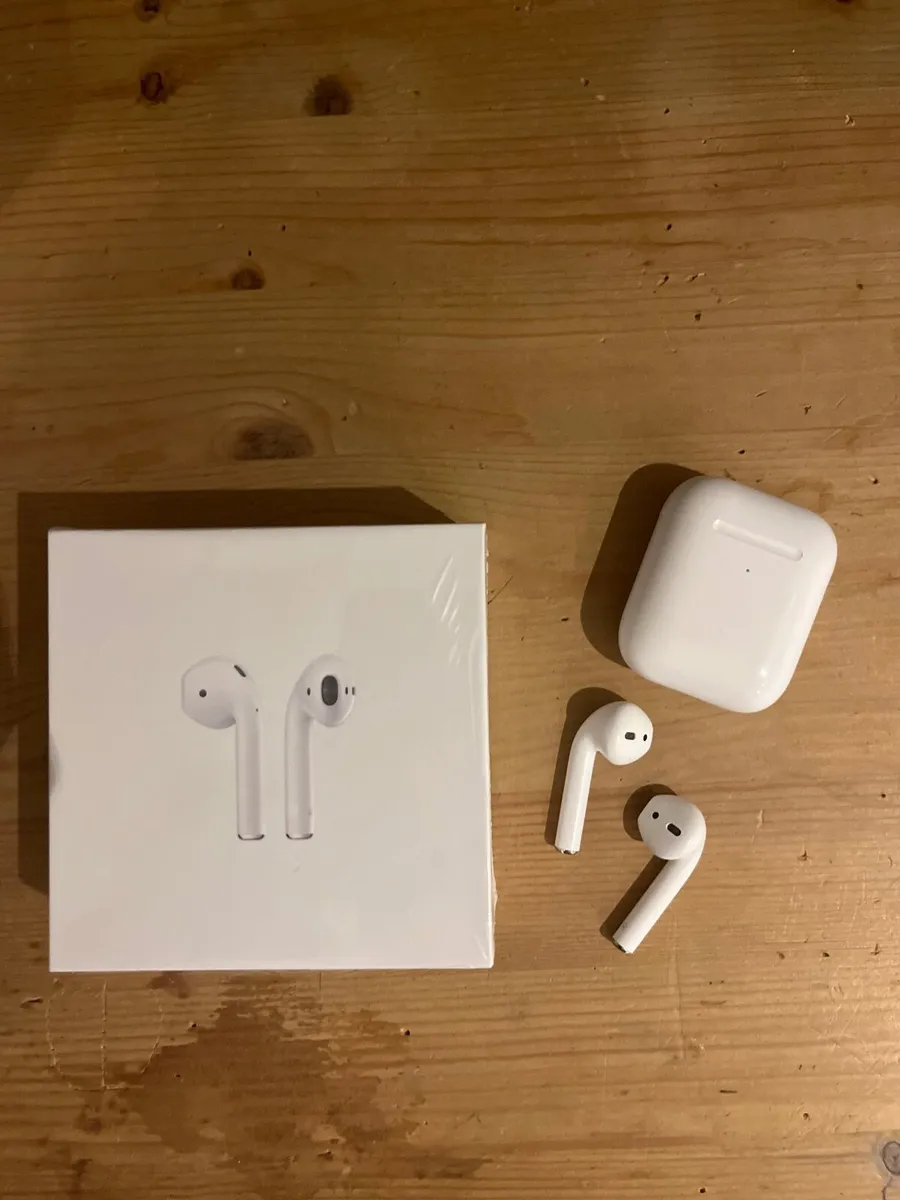 AirPod gen 2 - Image 1