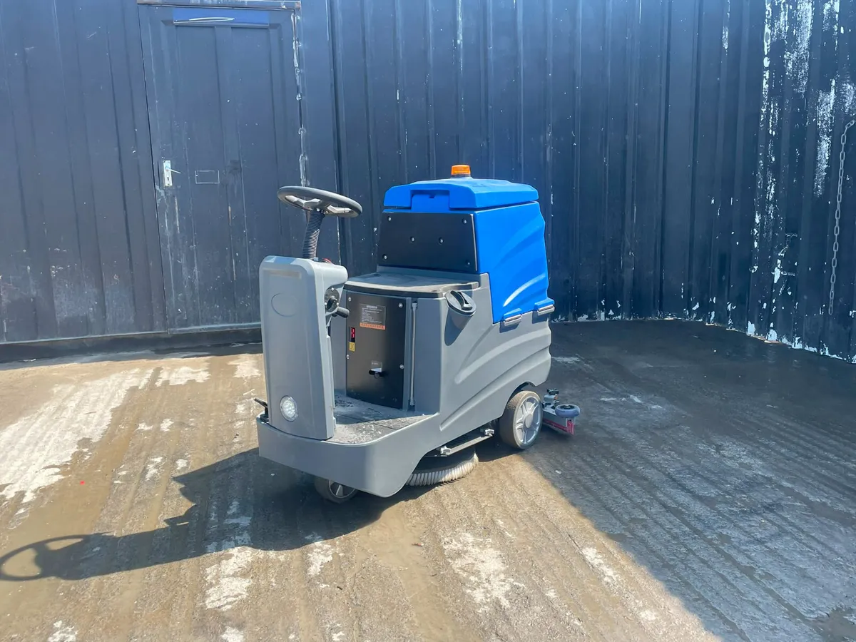 Ride-On Electric Floor Scrubber – Industrial Wareh - Image 3