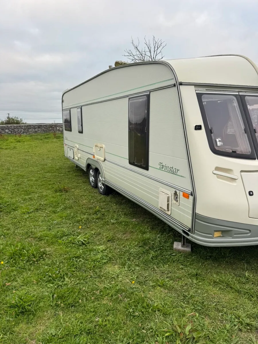 2007 Avondale Twinstar Award Twin Axle - Image 4