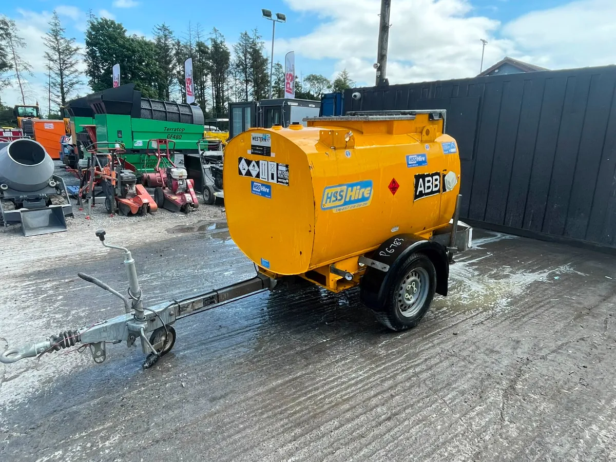 950L Towable Diesel Bowser - Image 3