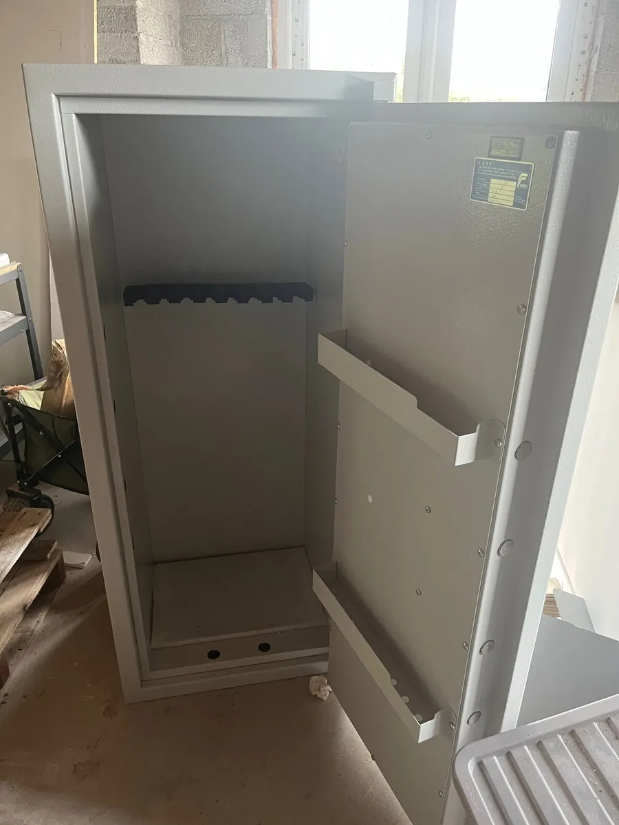 Burg Wachter Ranger 800 Gun safe - Image 4