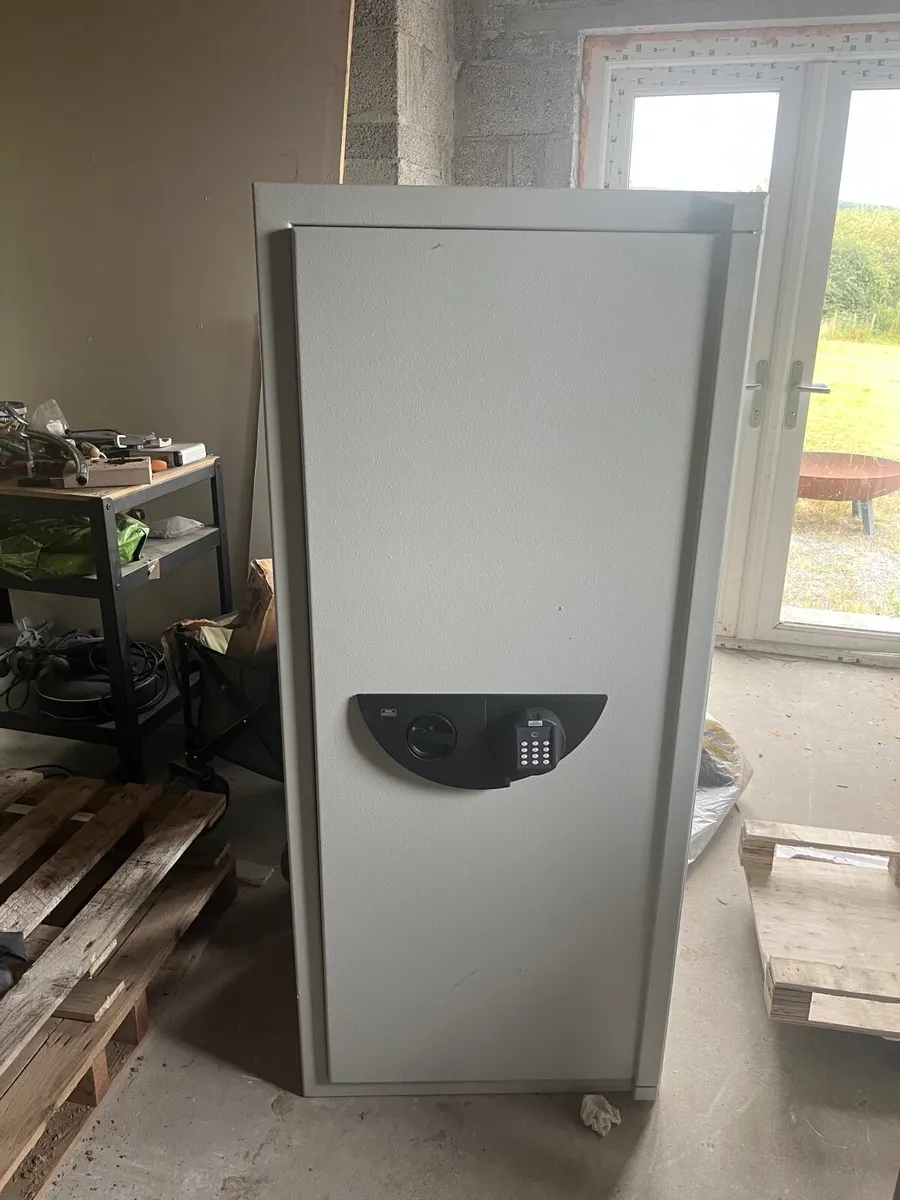 Burg Wachter Ranger 800 Gun safe - Image 2