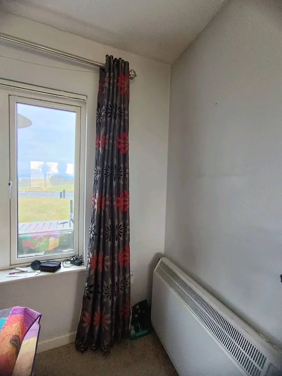 Curtains x 2 pairs - Image 2