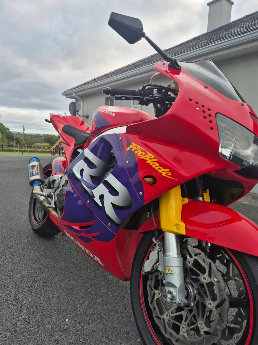 Honda Fireblade - Image 4
