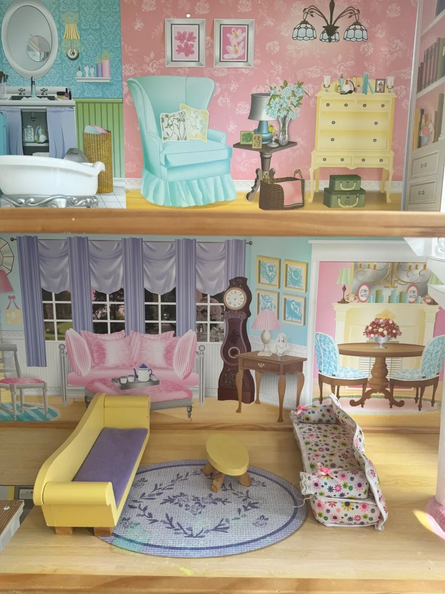 Dolls house - Image 2