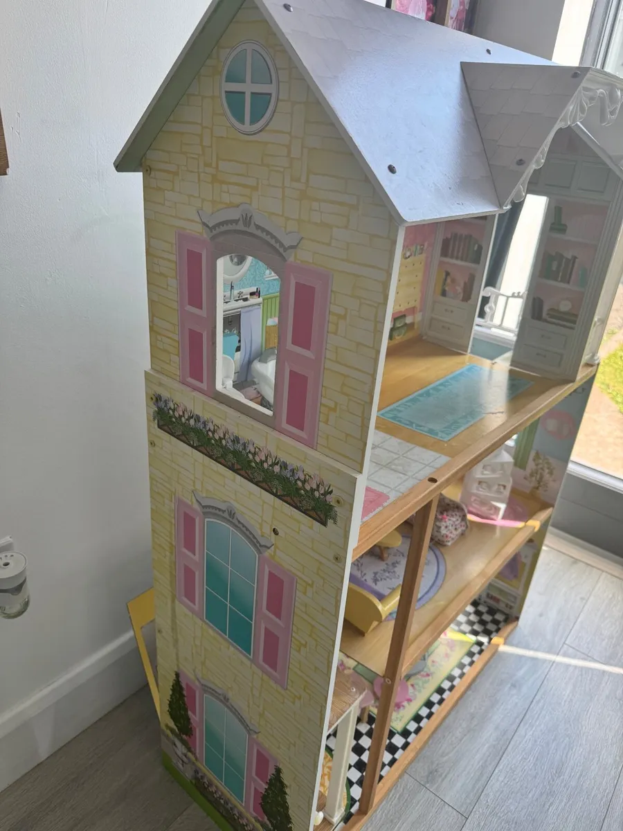 Dolls house - Image 4