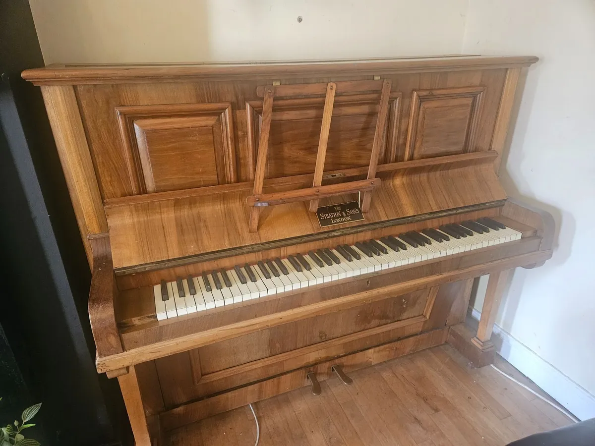 Piano - Image 1