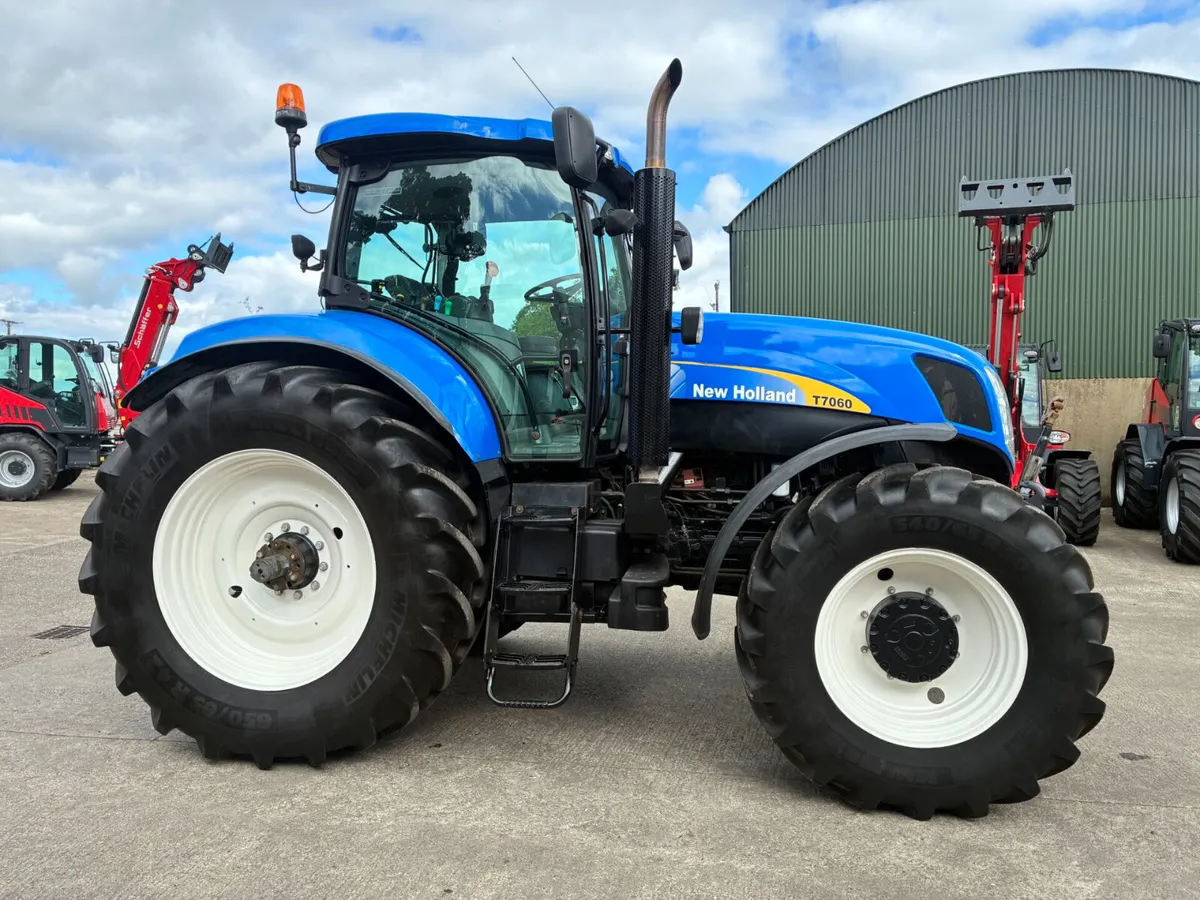 New Holland T7060 - Image 4