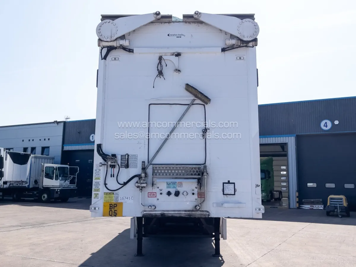 2022 TITAN 130 CUYD WALKING FLOOR TRAILER - Image 2