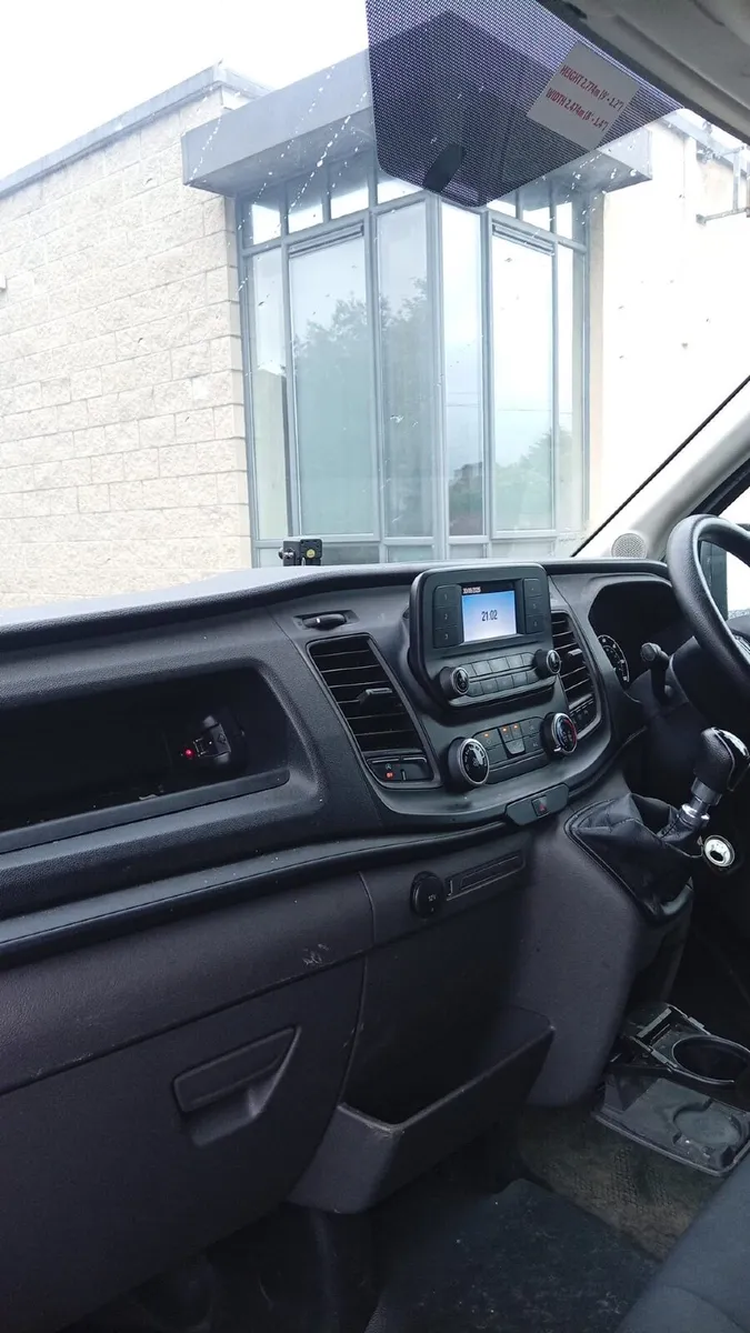 Ford Transit 2021 - Image 2