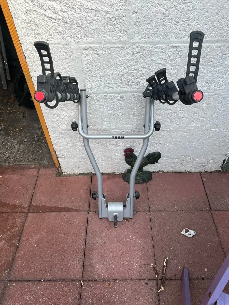 Thule Tow Bar Bike Rack with Tilt for 4 bikes. - Image 1