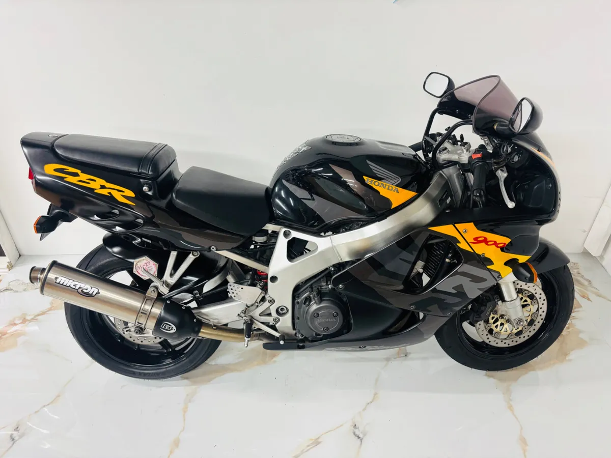 Honda cbr900rr Fireblade - Image 3