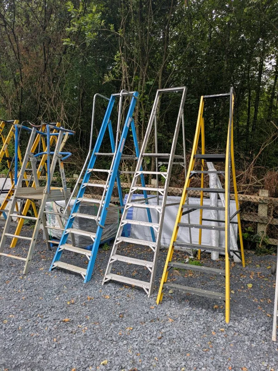 Platform ladders - Image 1
