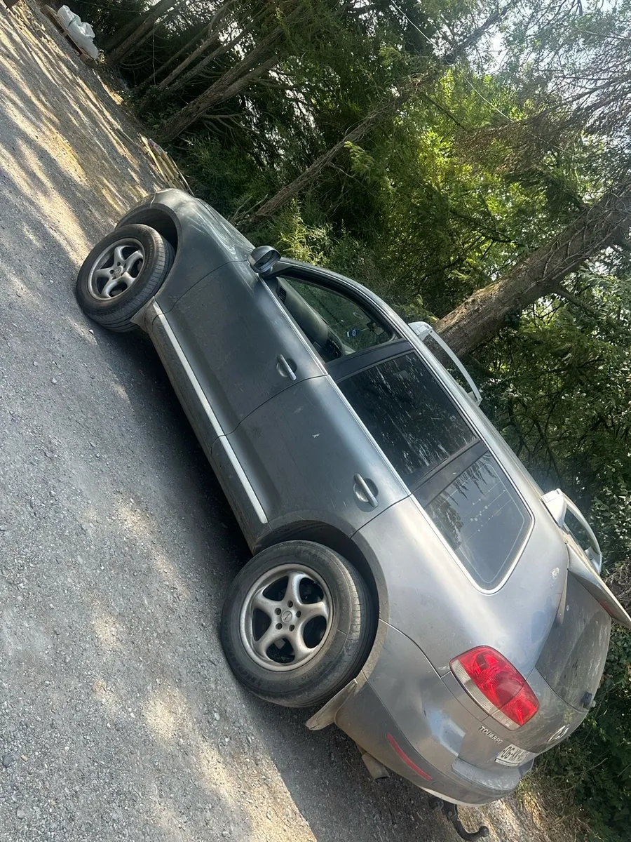 Volkswagen Touareg crewcab M50 spec - Image 2