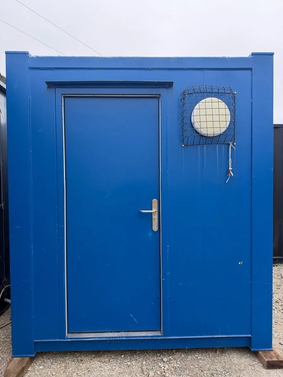 Welfare / Toilet Unit 6x6 plug and play as New - Image 1