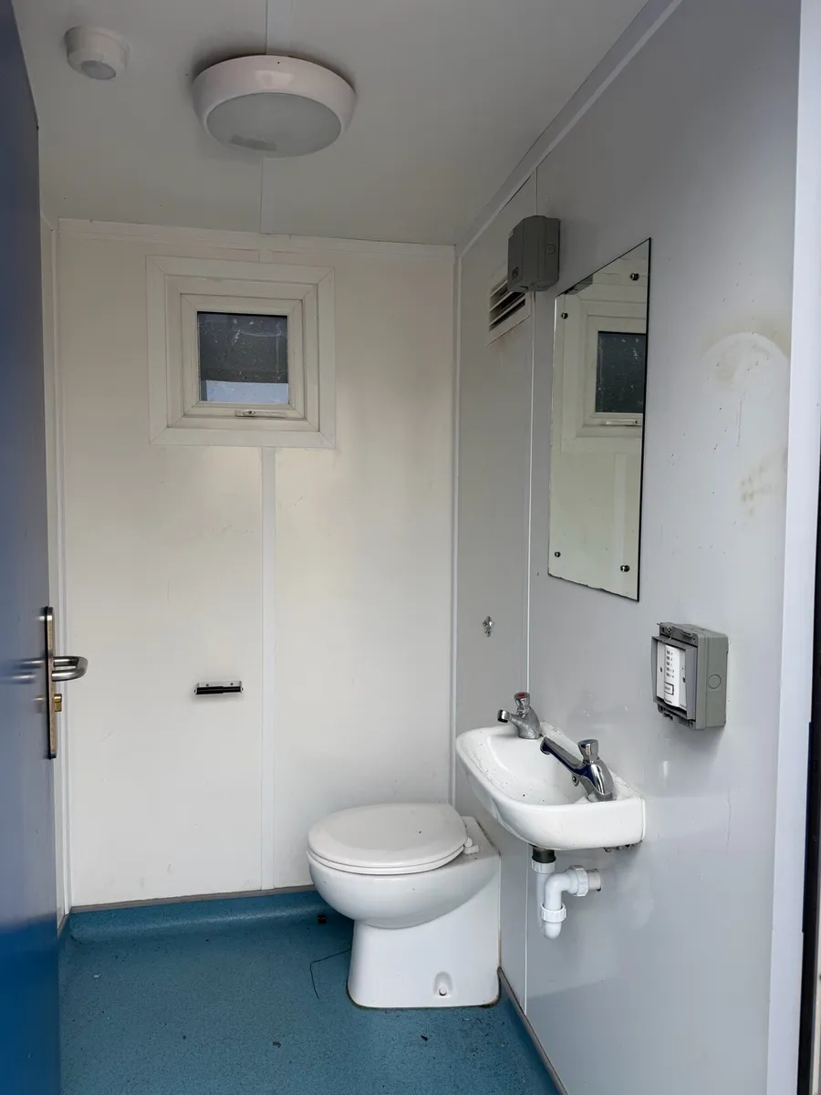 Welfare / Toilet Unit 6x6 plug and play as New - Image 2