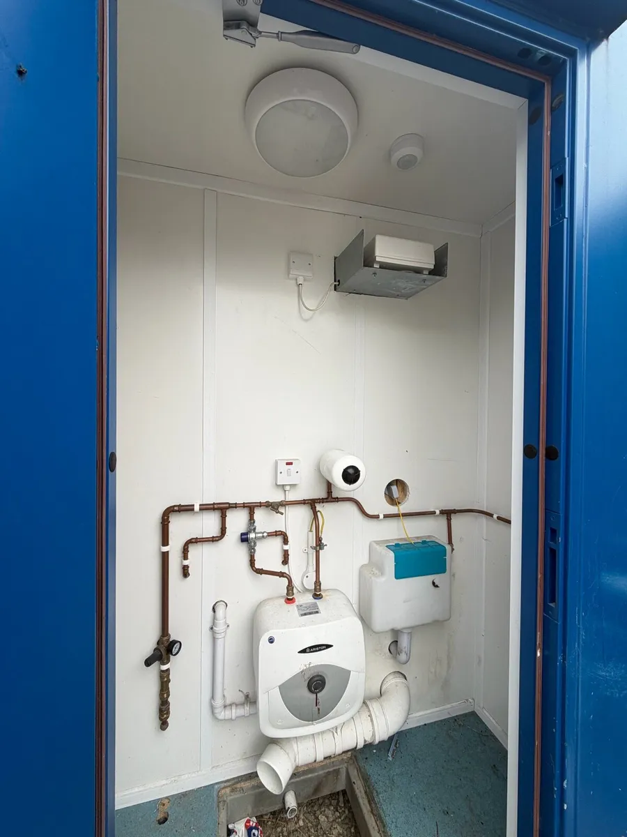 Welfare / Toilet Unit 6x6 plug and play as New - Image 3