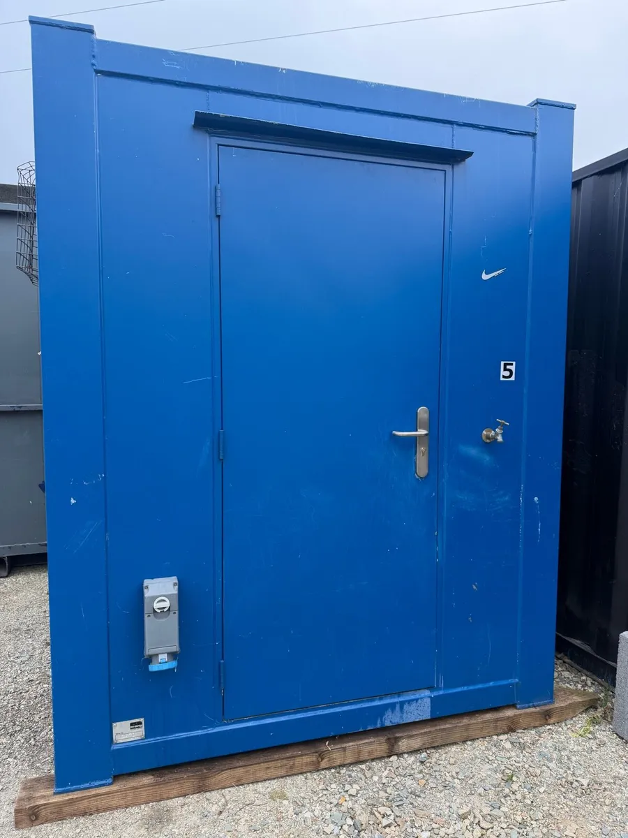 Welfare / Toilet Unit 6x6 plug and play as New - Image 4
