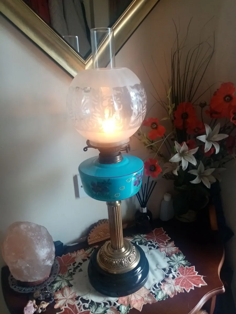 Victorian Oil Lamp - Image 1