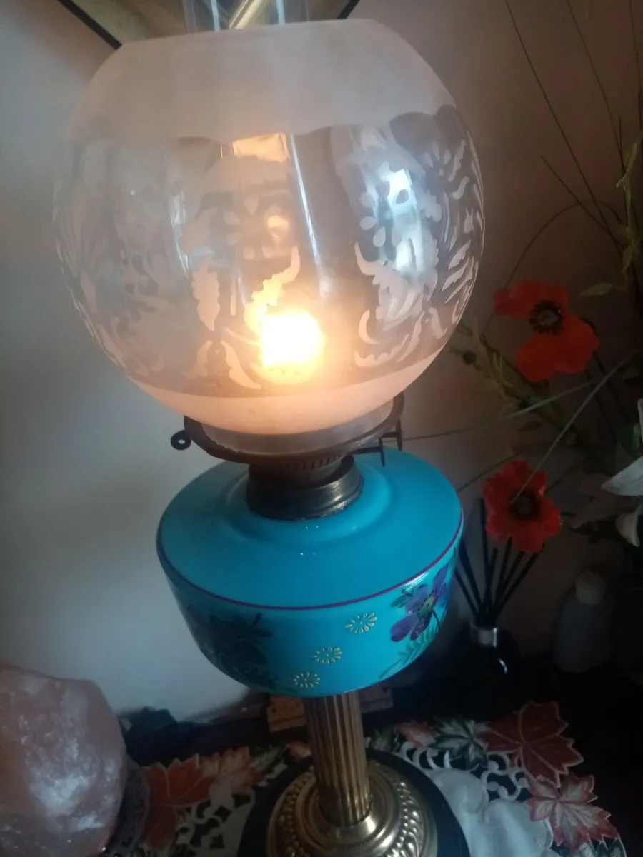 Victorian Oil Lamp - Image 3
