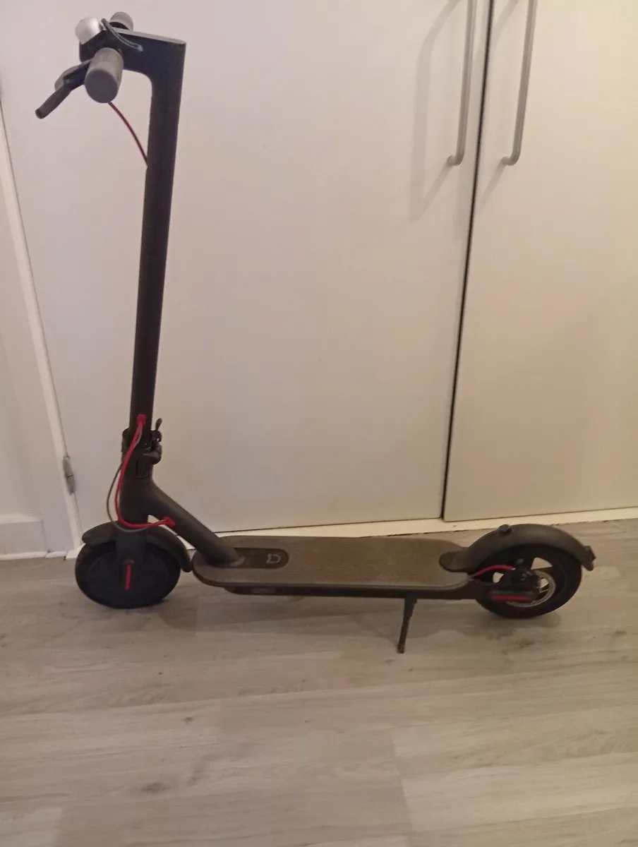 Electric Scooter Xiaomi M365 for parts/repair - Image 1