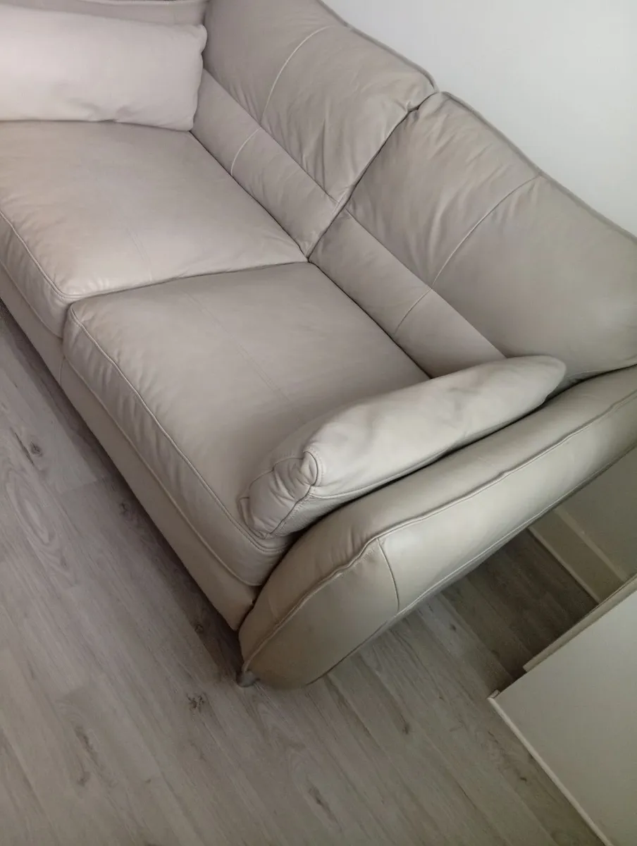 Italian Genuine Leather Comfortable Sofa - Image 4