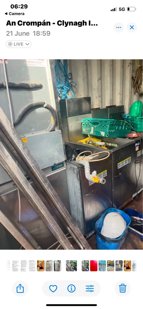 Pitch fry very good condition fridge tall good wo - Image 2