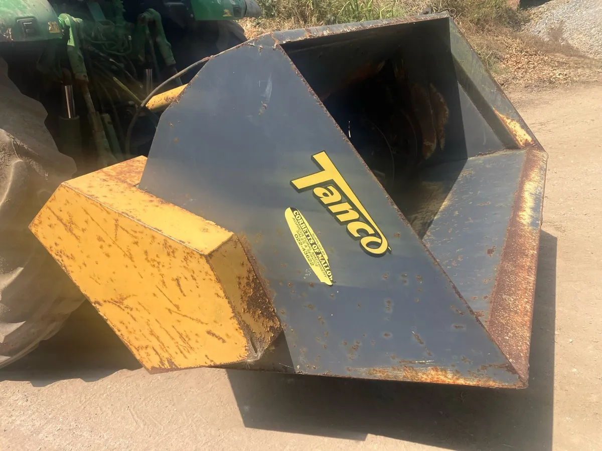Tanco meal mixer and feeder - Image 1