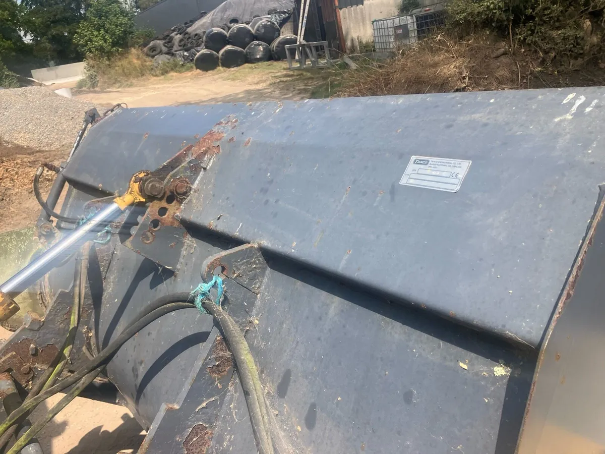 Tanco meal mixer and feeder - Image 4