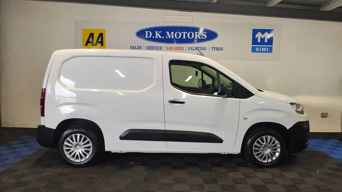 CITROEN BERLINGO NEW CVRT/WARRANTY - Image 4