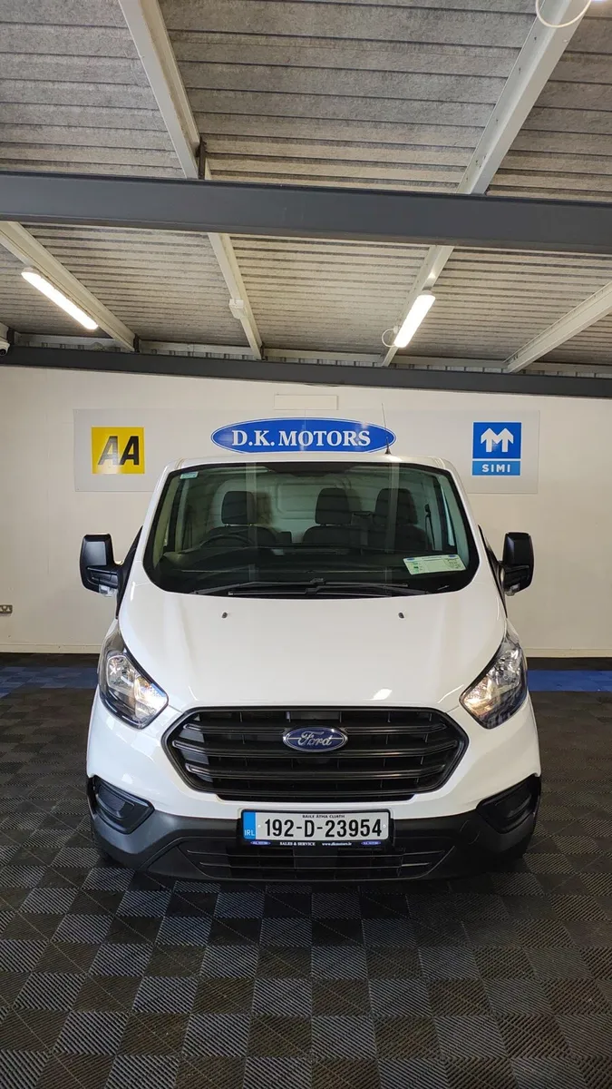 FORD TRANSIT CUSTOM - Image 1