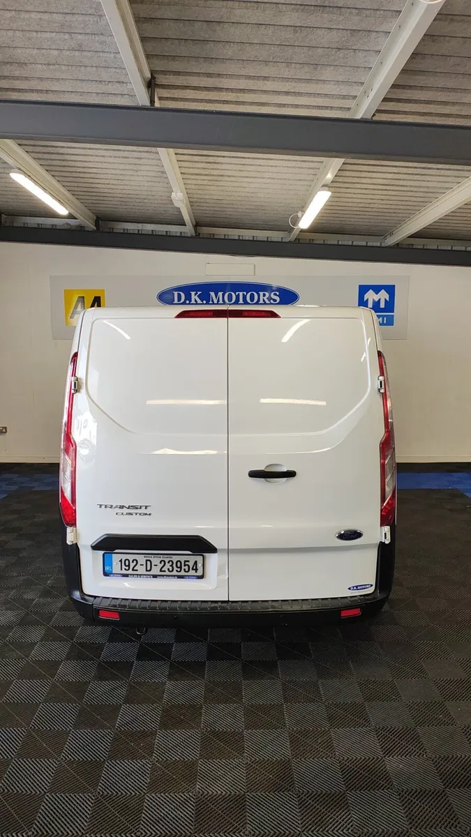 FORD TRANSIT CUSTOM - Image 2