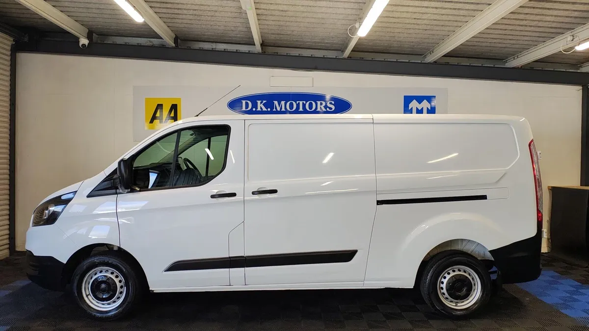 FORD TRANSIT CUSTOM - Image 3